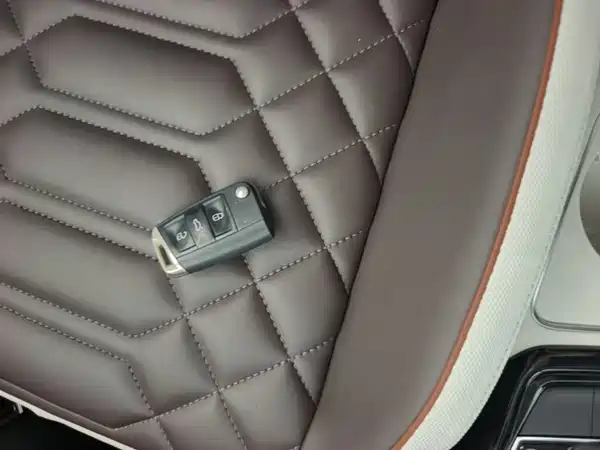 Volkswagen Tayron 2023, фото 8