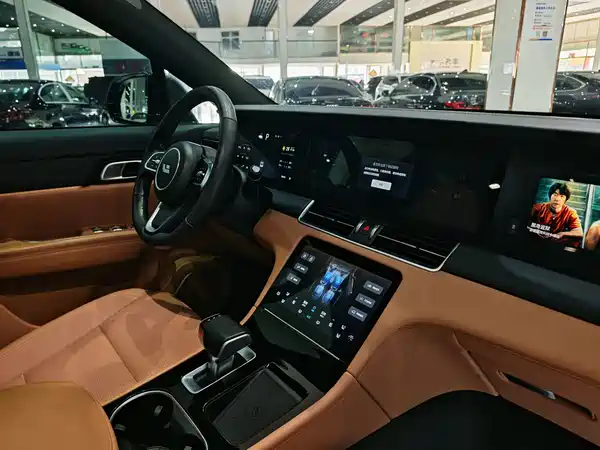 Li Auto ONE 2021, фото 11