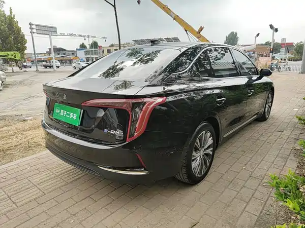 Hongqi E-QM5 2022, фото 6