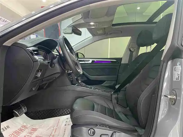Volkswagen Passat CC 2024, фото 7