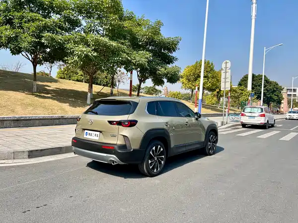Mazda CX-50 2023, фото 36