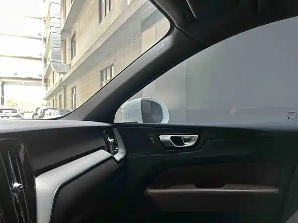 Volvo XC60 2024, фото 14