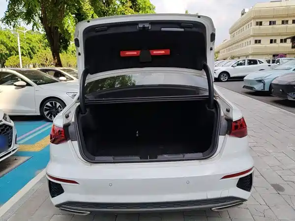 Audi A3 2024, фото 18