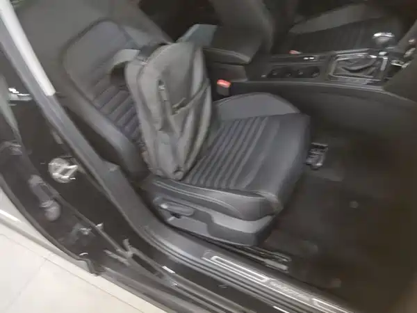Volkswagen Magotan 2025, фото 24