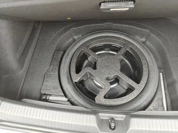 Volkswagen Golf 2023, фото 15