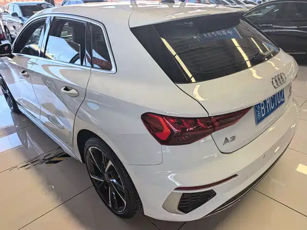 Audi A3 2024, фото 6