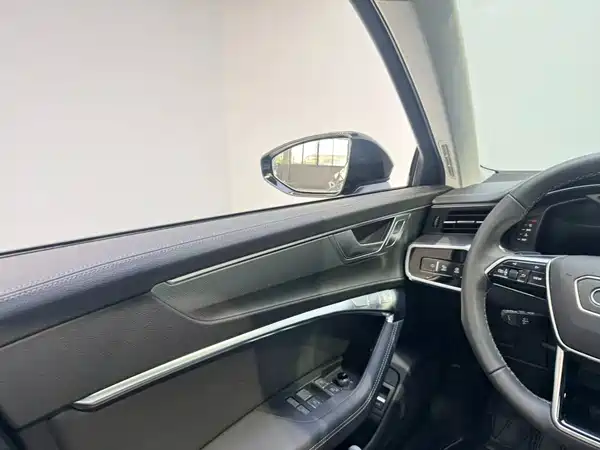 Audi A6 2025, фото 16