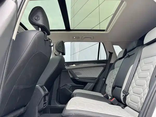 Volkswagen Tayron 2023, фото 13