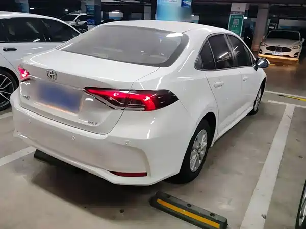 Toyota Corolla 2022, фото 6