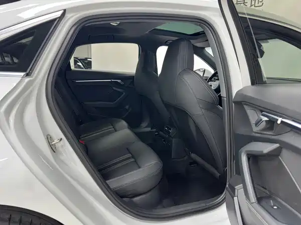 Audi A3 2022, фото 13