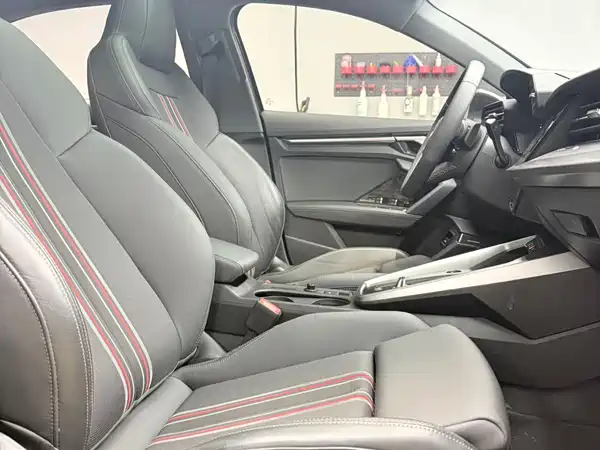 Audi A3 2024, фото 12