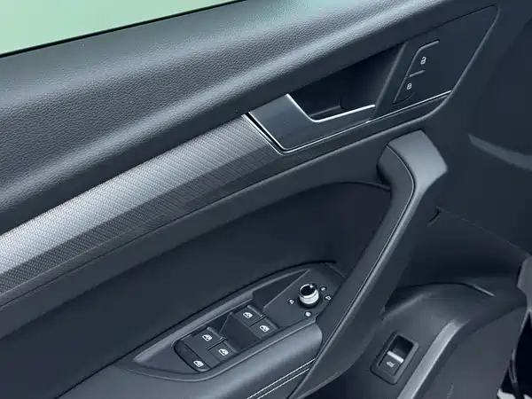 Audi Q5L 2022, фото 9