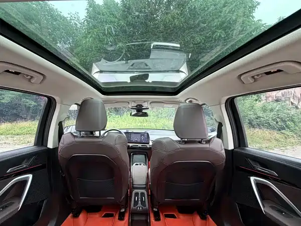 BMW X1 2023, фото 24
