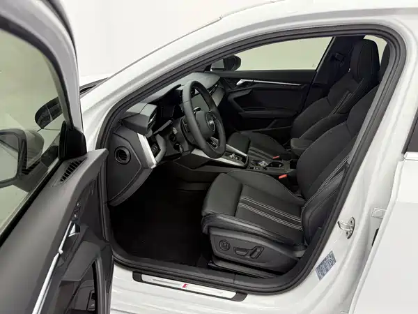 Audi A3 2022, фото 20