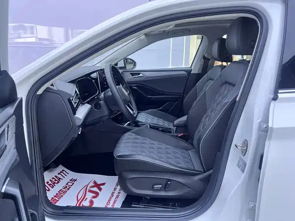 Volkswagen Sagitar 2023, фото 7