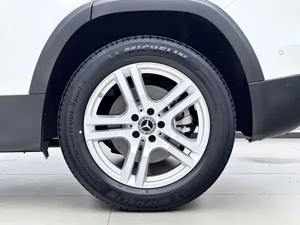 Mercedes-Benz GLB 2022, фото 13