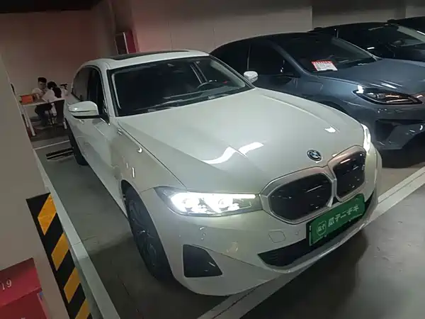 BMW i3 2024, фото 3