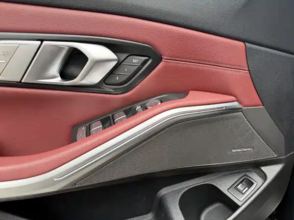 BMW 3 Series 2022, фото 14