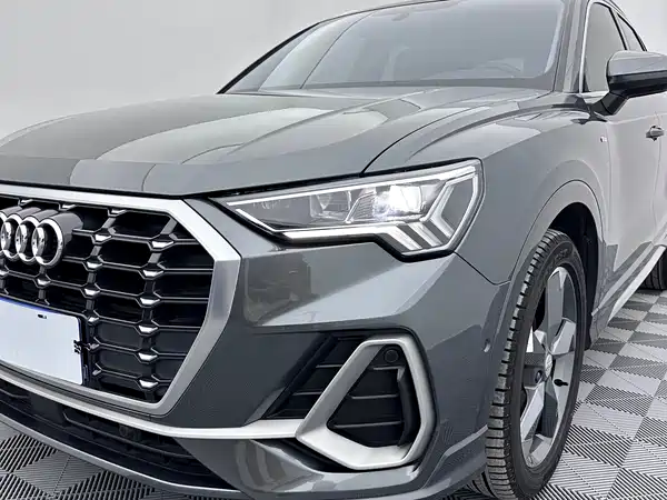 Audi Q3 2022, фото 7