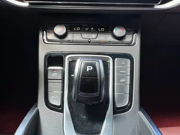 Geely Boyue 2022, фото 13