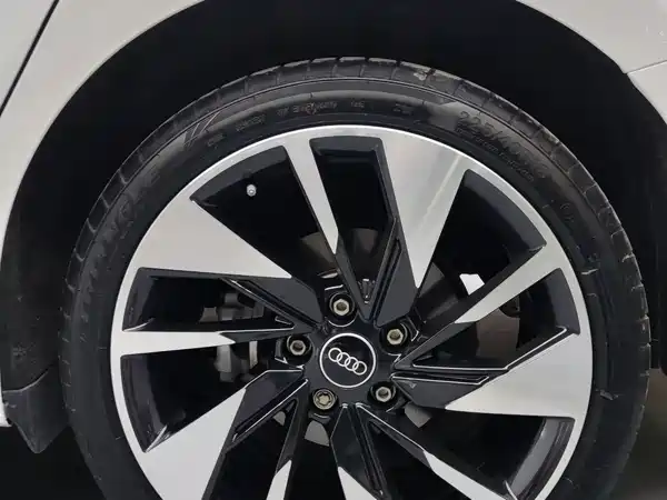 Audi A3 2023, фото 14