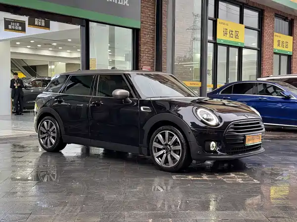 MINI CLUBMAN 2022, фото 3