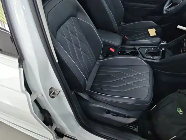 Volkswagen Tiguan L 2024, фото 24