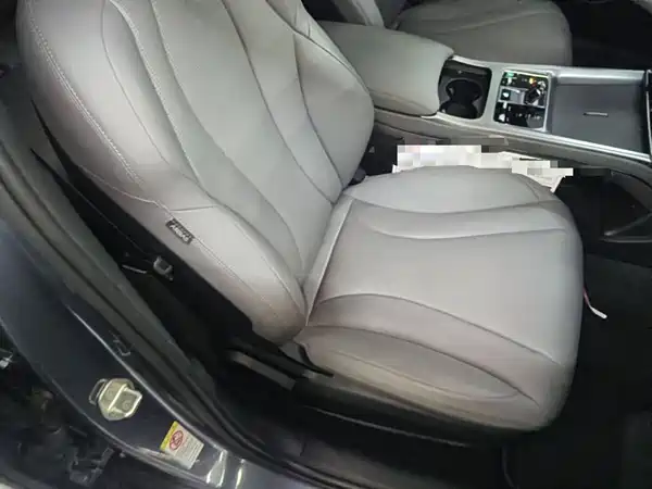 BYD Seal 07 DM-i 2025, фото 25