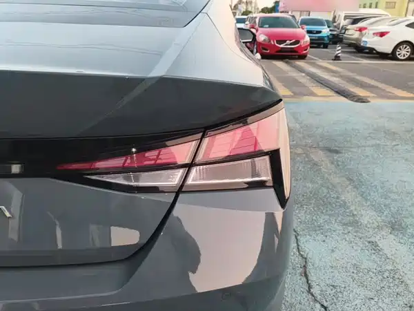 Hyundai Elantra 2022, фото 7