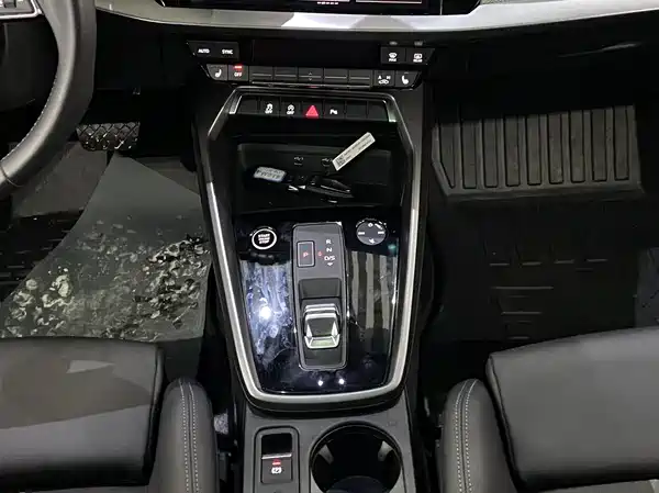 Audi A3 2022, фото 14