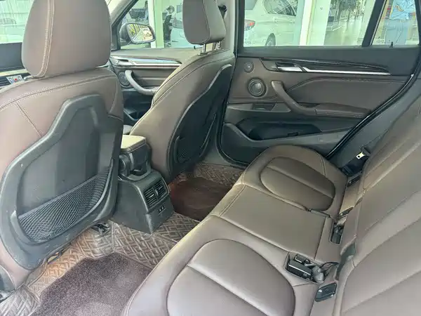 BMW X1 2022, фото 10