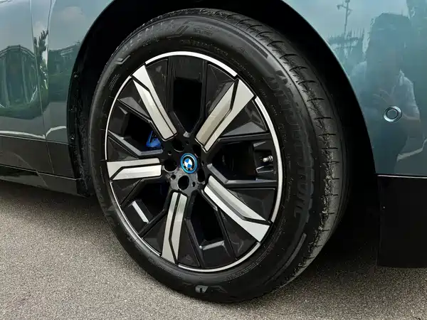 BMW iX 2023, фото 16
