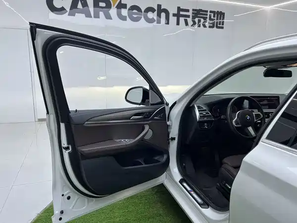 BMW X3 2022, фото 17