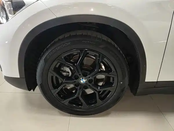 BMW X1 2022, фото 22