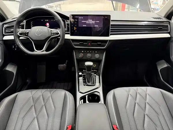 Volkswagen Tiguan L 2023, фото 20