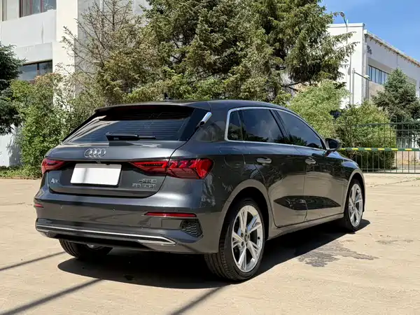 Audi A3 2023, фото 5