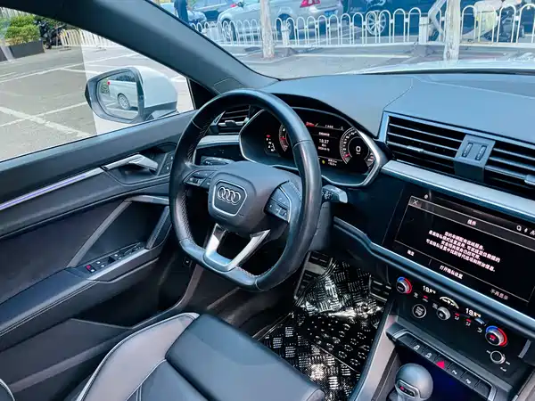 Audi Q3 2024, фото 30
