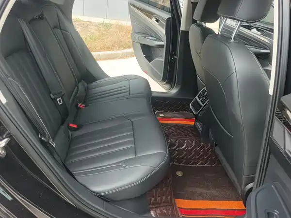 Volkswagen Passat 2022, фото 9