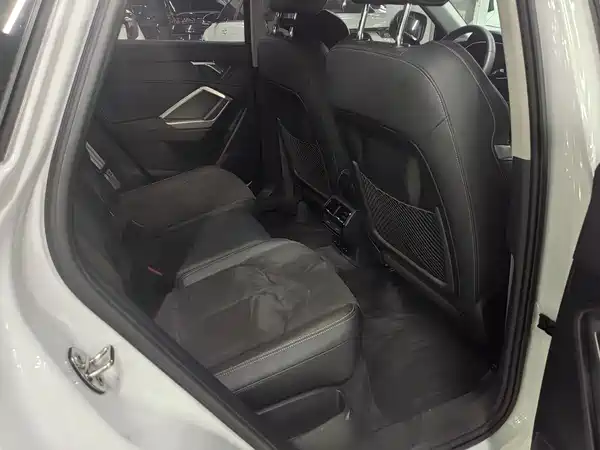 Audi Q3 2022, фото 6