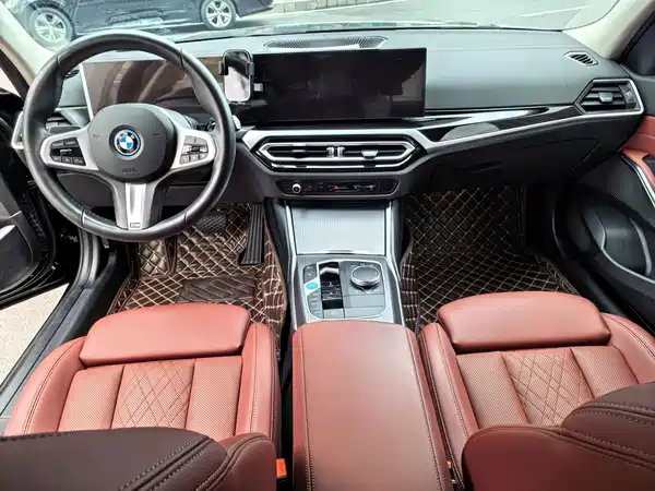 BMW i3 2023, фото 5
