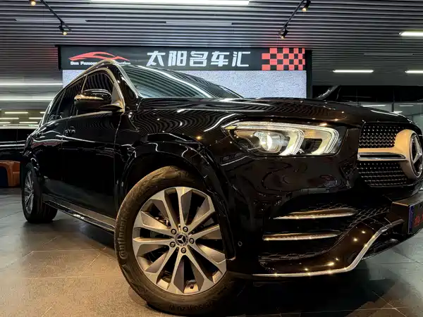 Mercedes-Benz GLE 2023, фото 2