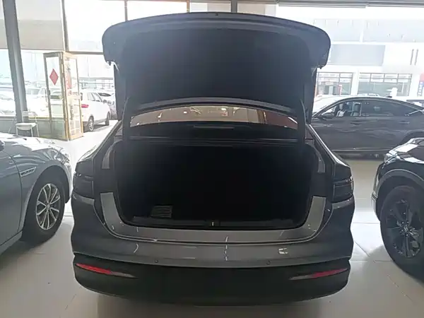 BYD Seal 05 DM-i 2025, фото 19