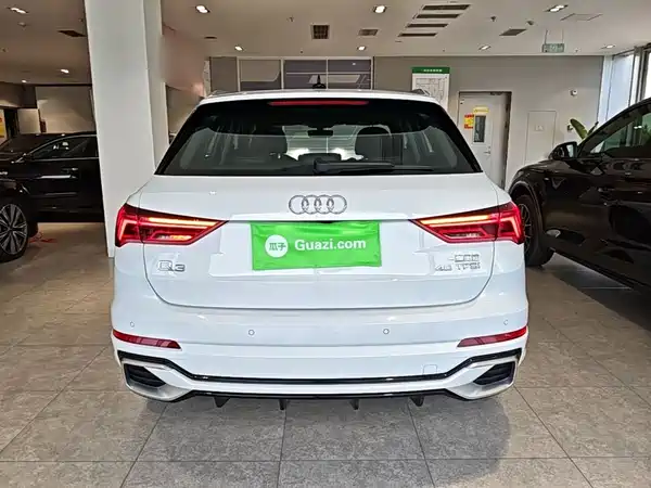 Audi Q3 2024, фото 5