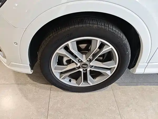 Audi Q3 2024, фото 22