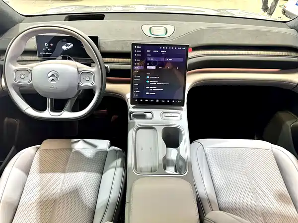 NIO EC6 2024, фото 13