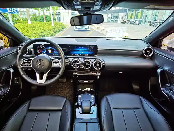 Mercedes-Benz A-Class 2022, фото 13