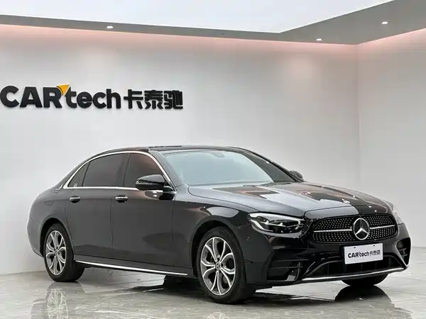 Mercedes-Benz E-Class 2023, фото 6