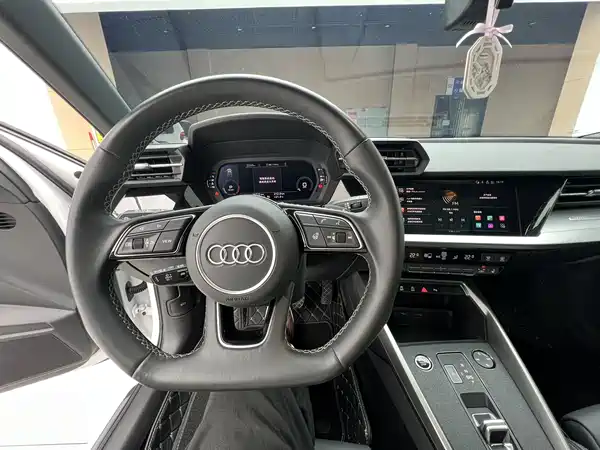 Audi A3 2023, фото 13