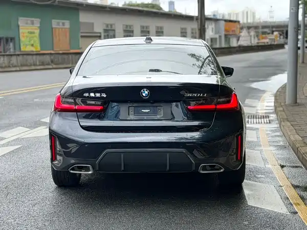 BMW 3 Series 2023, фото 8