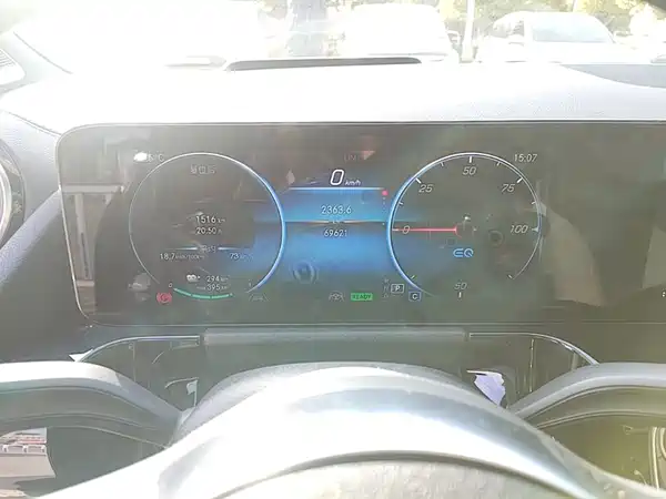 Mercedes-Benz EQA 2022, фото 11